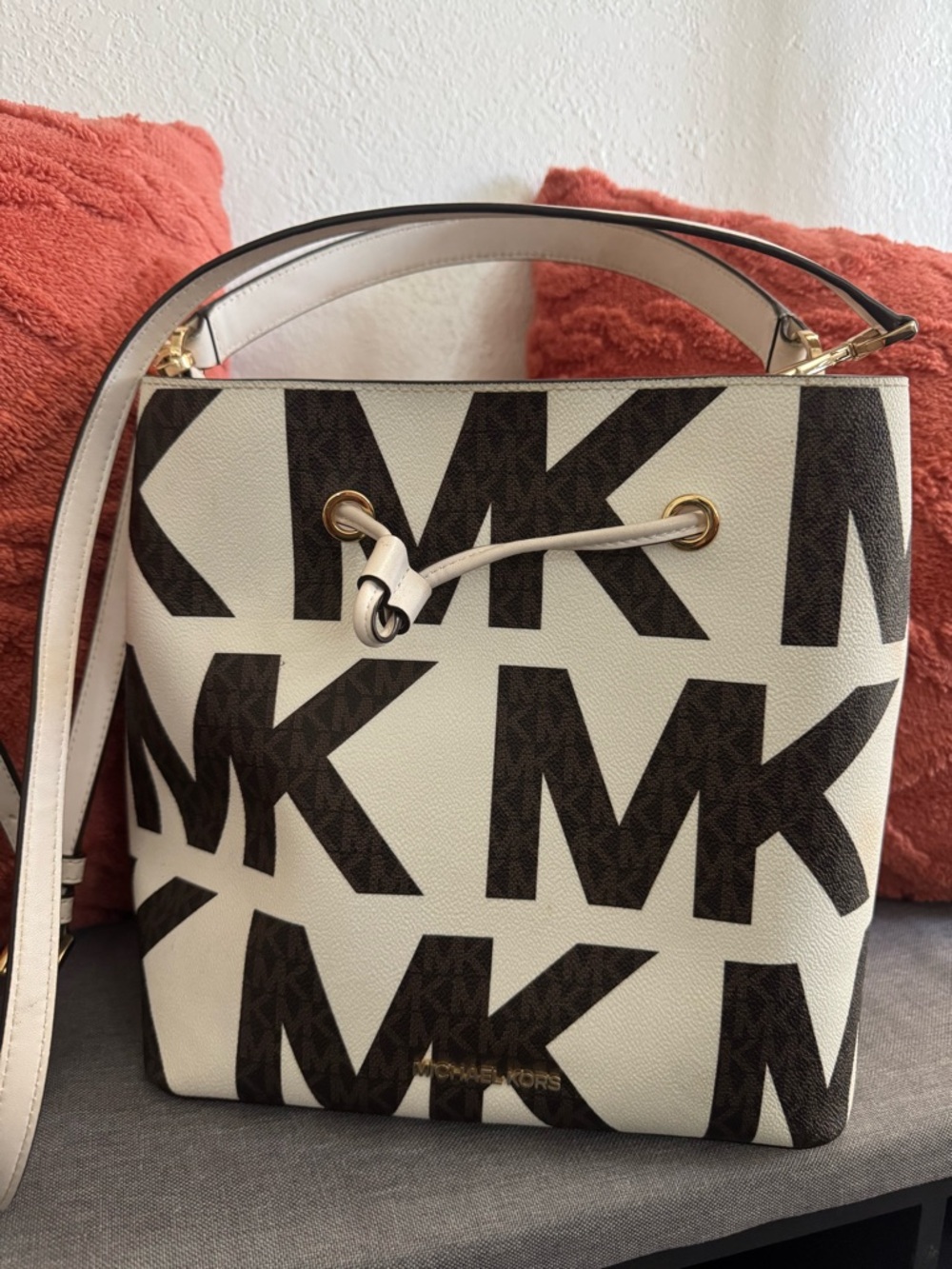 Michael Kors White & Brown MK Logo Bucket Shoulder Bag